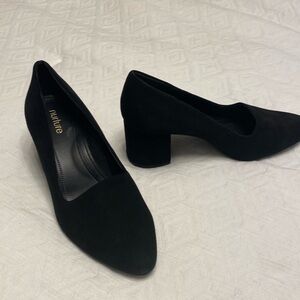 Nutrients size 8.5, black 2.5” heel boots